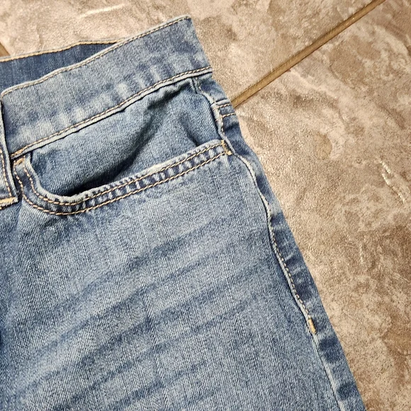 SO Women's Distressed High Rise Mom Blue Jean. - Picture 5 of 10